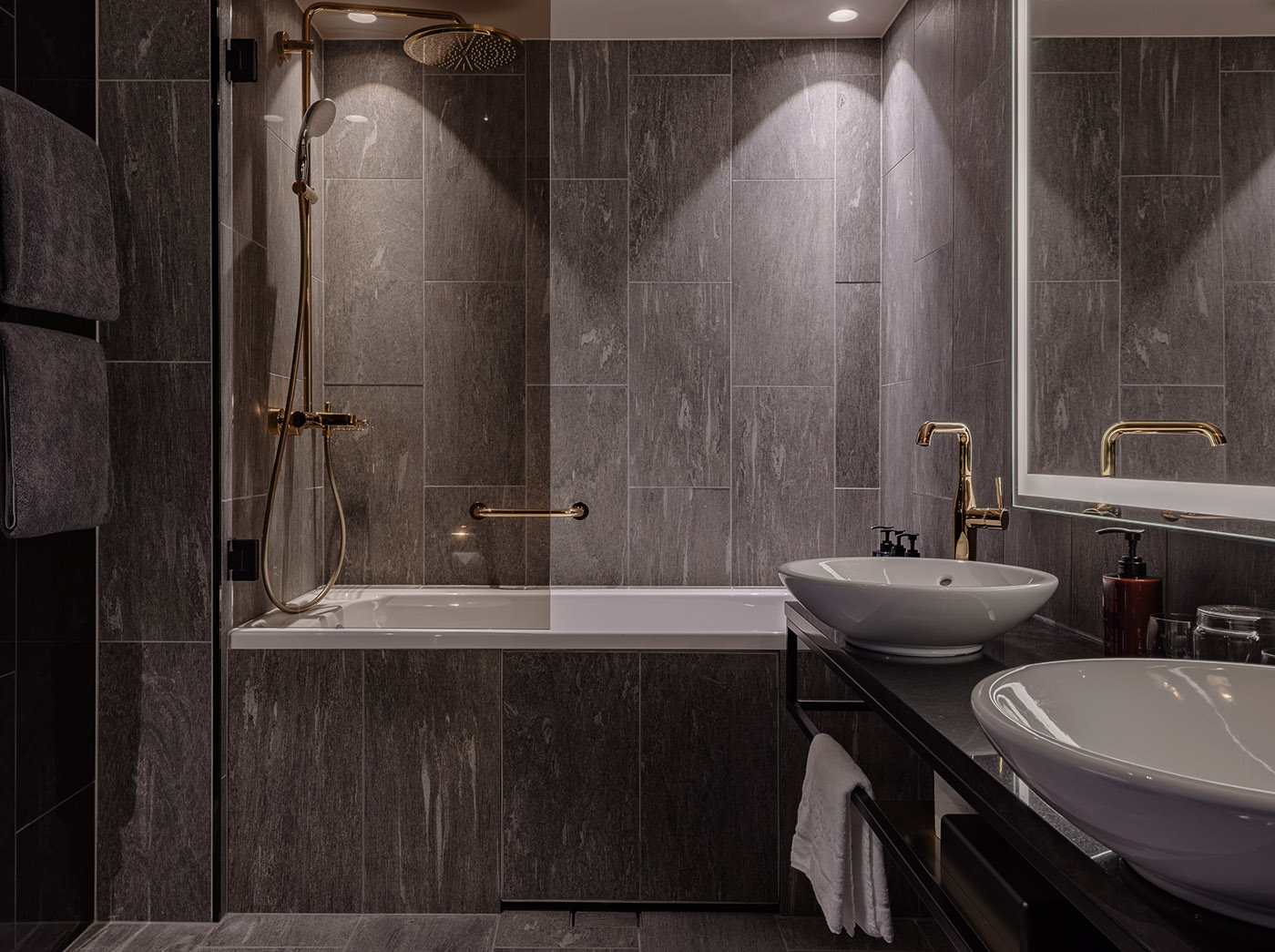 Scandic Marski, Helsingfors, hotellrum, badrum