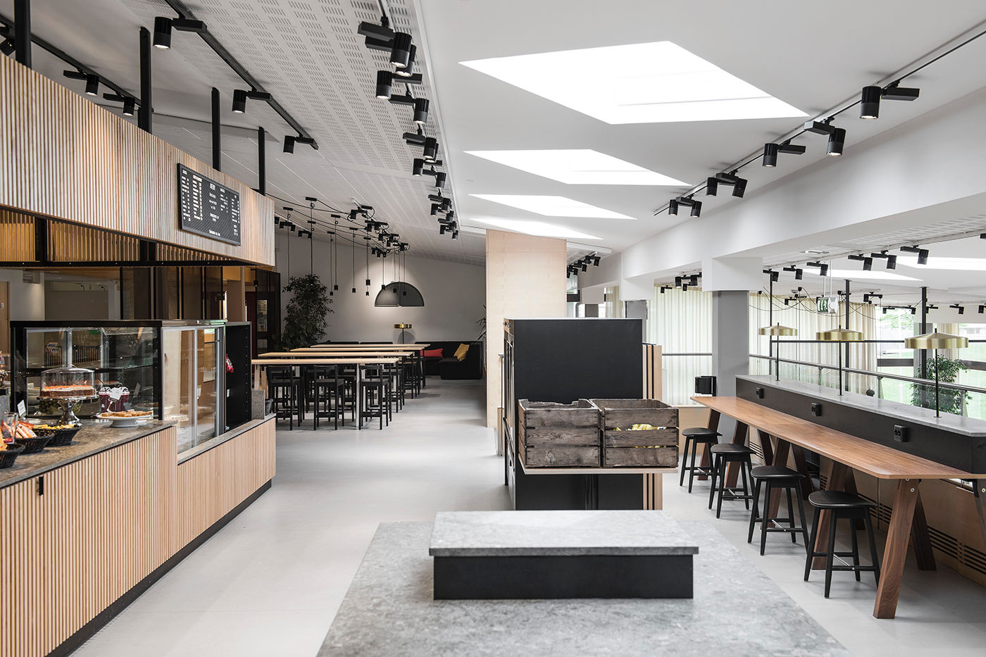 Astra Zeneca, restaurant